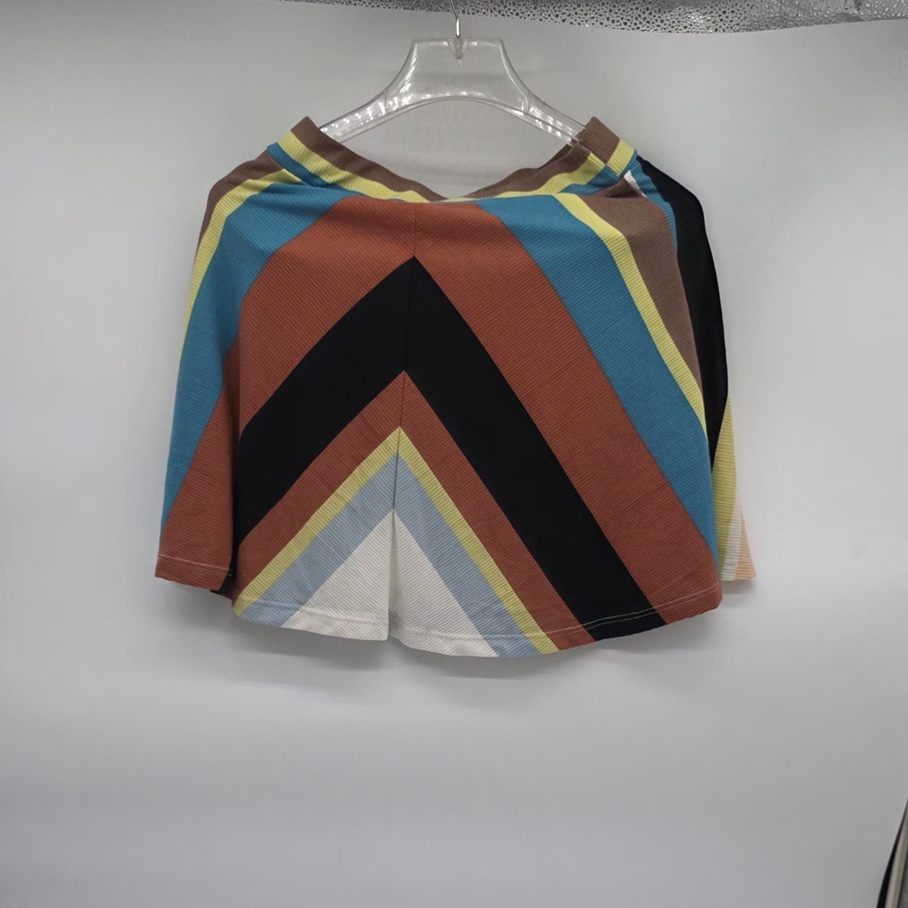 Sadie & Sage women's Mini Skirts Chevron pattern , Multicolor. Size M. W2K